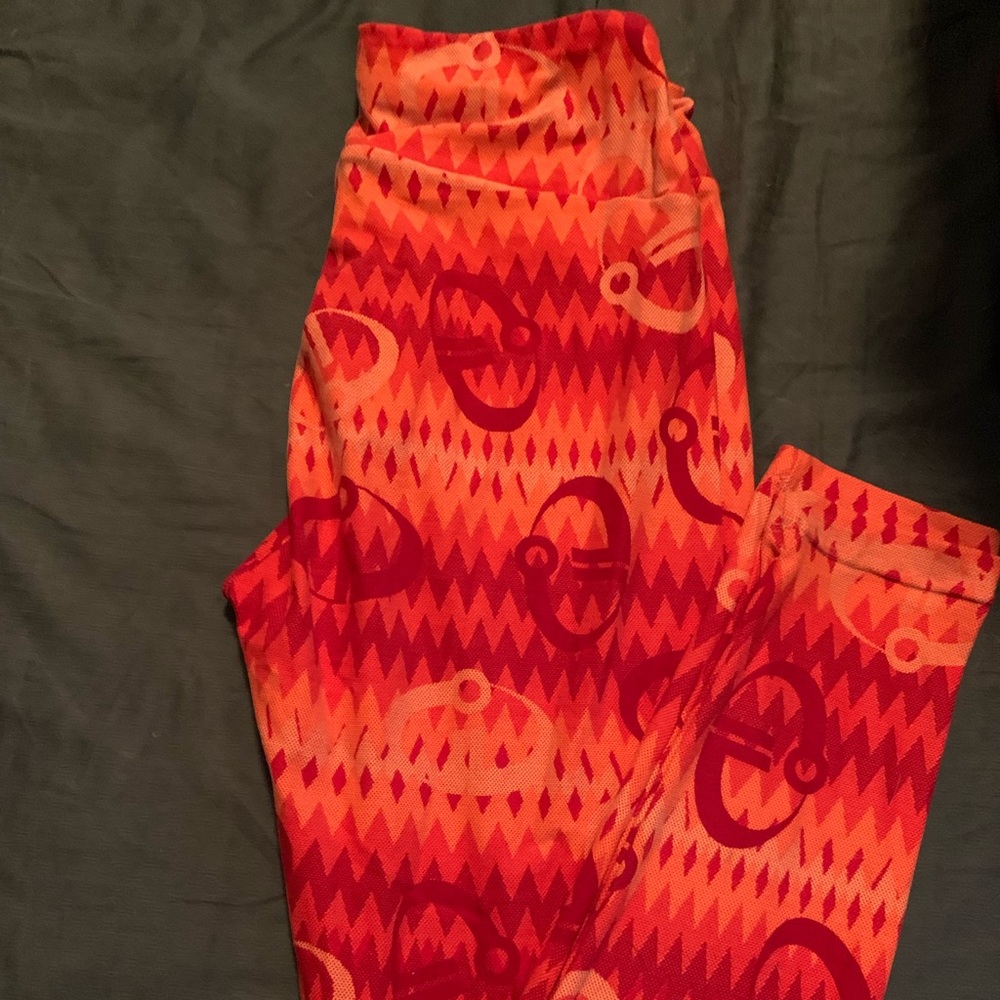Never worn Disney OS LuLaRue Leggings